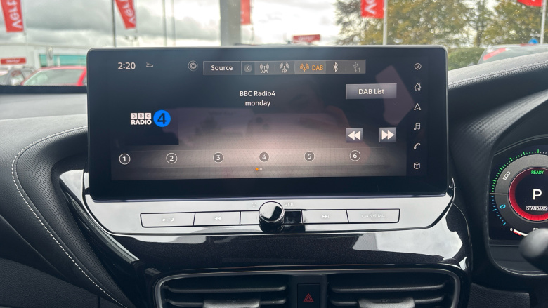 Nissan Juke 1.6 Hybrid Tekna 5dr Auto Hybrid Hatchback